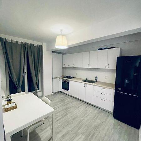 Santorini Residence Apartment 奥托佩尼 外观 照片